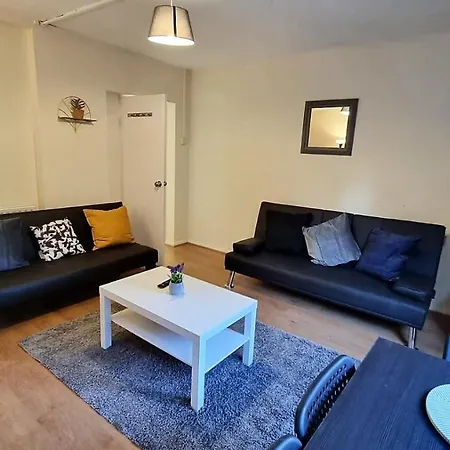 2 Bedroom Apartment In Kennington Лондон Экстерьер фото